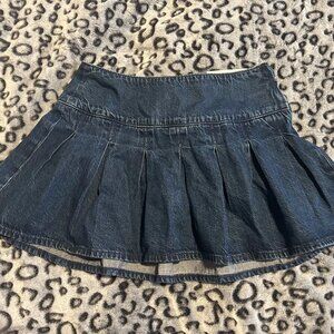 American Eagle Women's High-Waisted Pleated Miniskirt